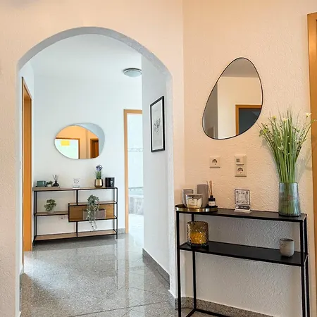 110qm - 4 - Privat Parkplatz - Zentral - Balkon - Mallibase * 카셀