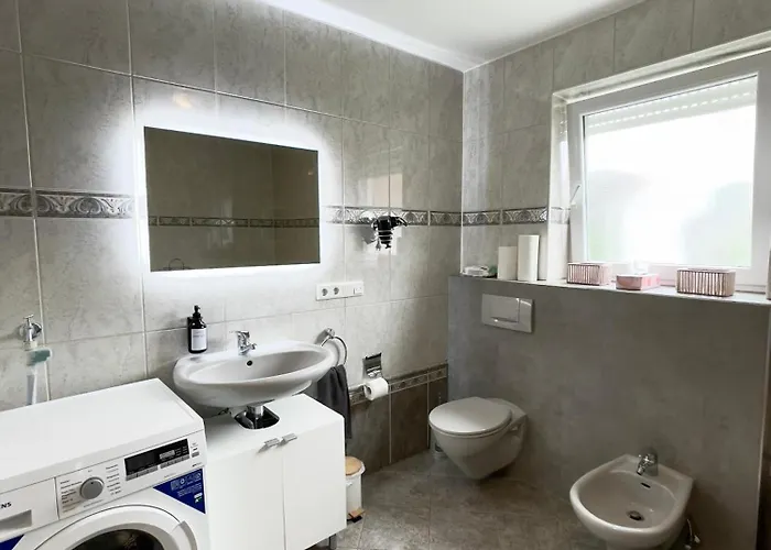 110qm - 4 - Privat Parkplatz - Zentral - Balkon - Mallibase Appartamento Kassel